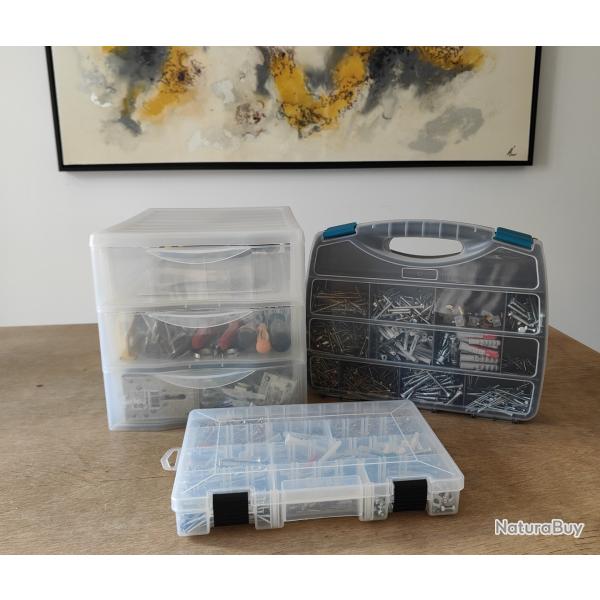 Ensemble 3 bo�tes � outils et articles de quincaillerie