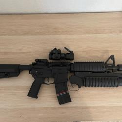 lot airsoft M4 lancer tactical (LT-02BL-G2-NSR) + lance grenade + viseur