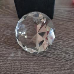 Presse papier gros diamant verre