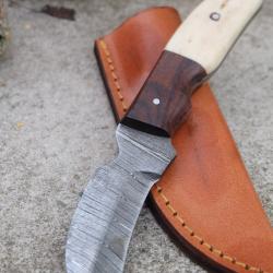 Couteau Griffe Lame Acier Damas 256 Couches Manche Os/Bois Etui Cuir Fabric Artisanale