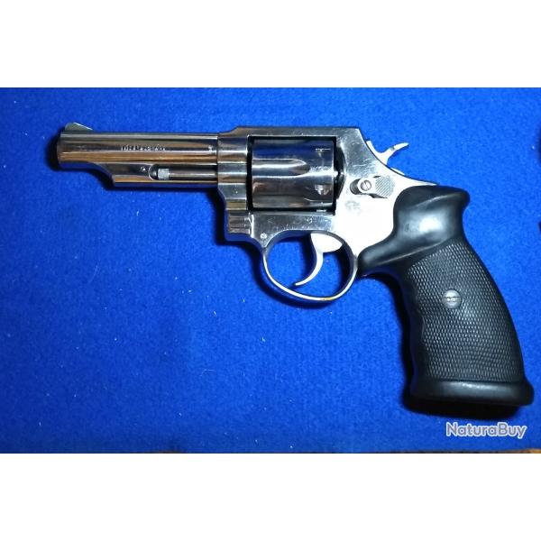 Taurus revolver mod�le 82 inox calibre 38 sp�cial