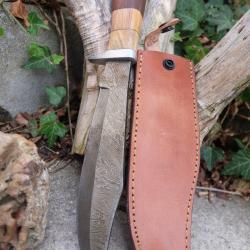 Couteau de Trappeur Bowie David Crocket Lame Acier Damas 256 Couches Manche Bois Etui Cuir Artisanat