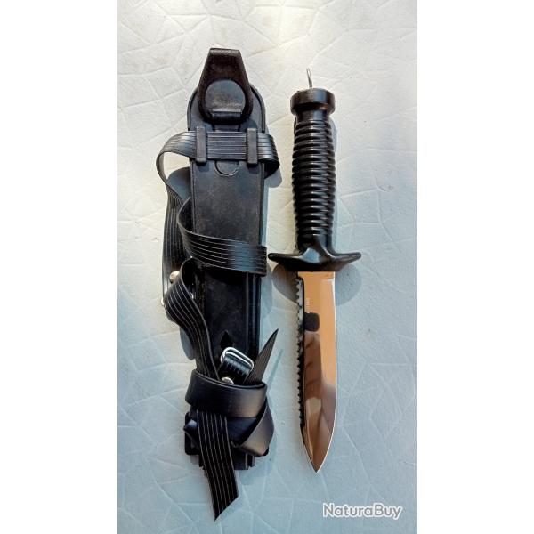 Lot de couteaux de plong�e de collection