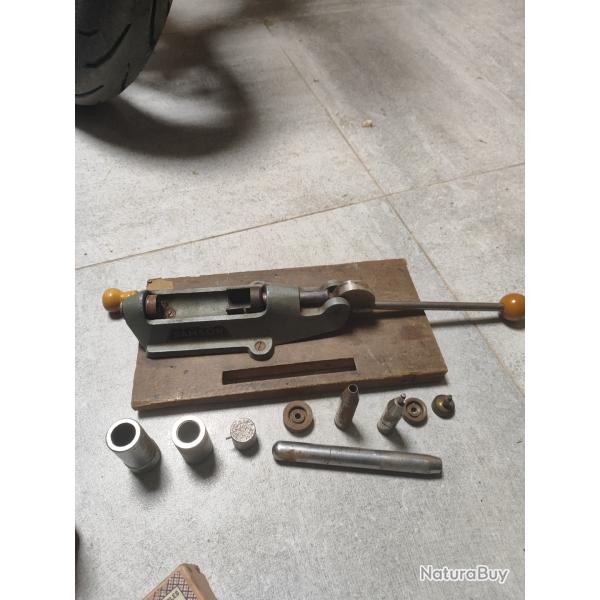 Presse de chargement calibre 10,12,16 et 20 Presse a cartouche samson