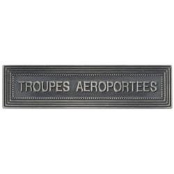 Agrafe M&eacute;daille et Barrette "Troupes A&eacute;roport&eacute;es" Ordonnance