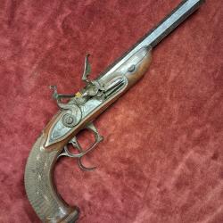 Rare pistolet d'officier ou de tir &agrave; silexPerin &agrave; Poitiers &Eacute;poque Empire.