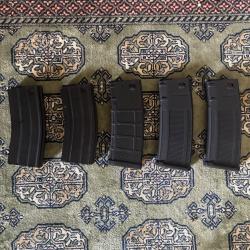 Accessoires, Housse, Billes, Batterie et Chargeur &agrave; vendre avec les deux r&eacute;pliques uniquement