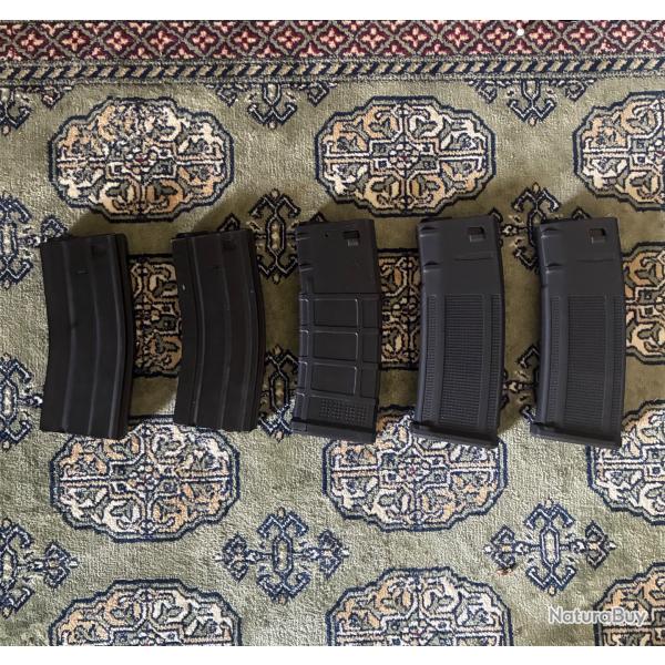Accessoires, Housse, Billes, Batterie et Chargeur � vendre avec les deux r�pliques uniquement