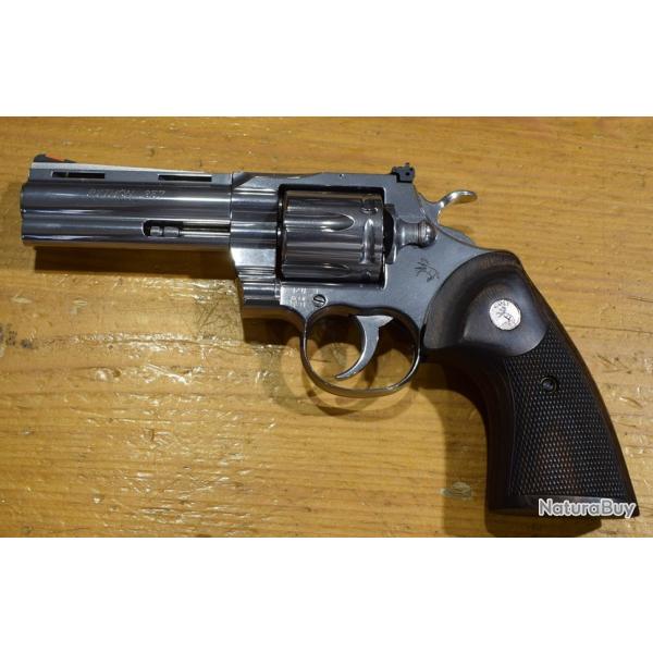 Revolver Colt Python calibre 357 magnum 4 pouces inox NEUF
