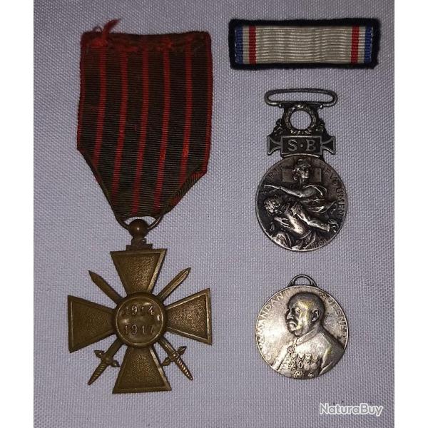 M�dailles croix de guerre 14/17 secours aux bless�s WW1