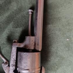 Pistolet 7 mm