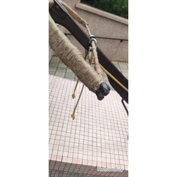 Reconstruction d'une arbal�te m�di�vale