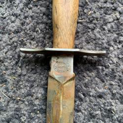 1) couteau le vengeur
