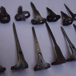 Pi&eacute;ces de garniture de monture de pistolet ancien