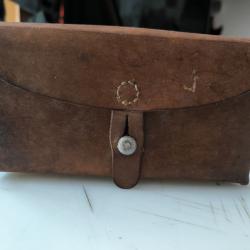 Pochette cuir