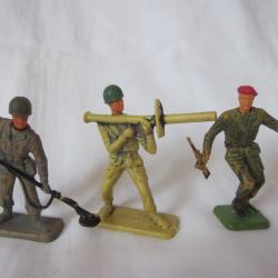 COFALU 1/32 - ARM&Eacute;E FRAN&Ccedil;AISE : LOT 3 FIGURINES PARACHUTISTE + FANTASSINS