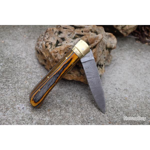 Couteau Damas Lame 128 Couches Manche Bois Tigre Mitres Laiton Button Lock Fabricat Artisanale