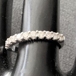 Bague en or blanc 18 carats et 11 diamants - demie alliance am&eacute;ricaine - taille 54
