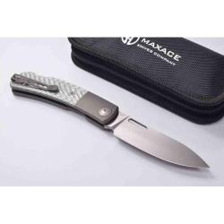 Couteau Pliant Maxace Beetle 2 Lame Acier MagnaCut Manche Carbone Argent&eacute; Verrou Dorsal MAXMM361B