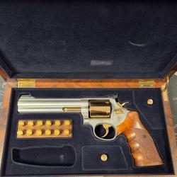SMITH & WESSON 686 &laquo; THE PRESIDENT'S &raquo; - .357 MAGNUM - &Eacute;DITION COMM&Eacute;MORATIVE - COFFRET D'ORIGINE