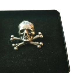 T&ecirc;te de mort - Hauteur : 25 mm Largeur : 20 mm
