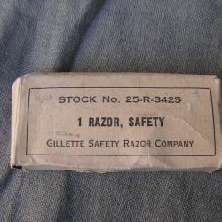 WW2 US RASOIR MILITAIRE AM&Eacute;RICAIN GILLETTE NEUF DANS SA BO&Iuml;TE EMBALLAGE D'ORIGINE CARTONN&Eacute;E (39-45)