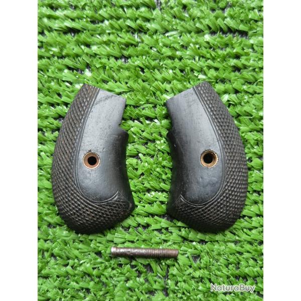 Pair de Plaquette Revolver Belge type British Bulldog cal 320