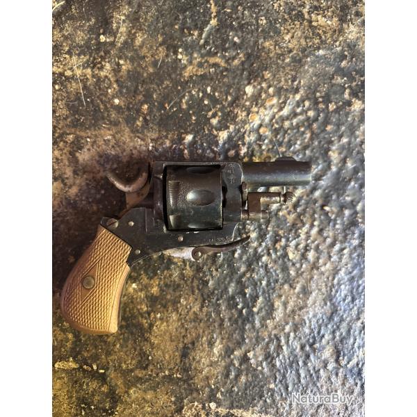 Bulldog 320 Bon etat