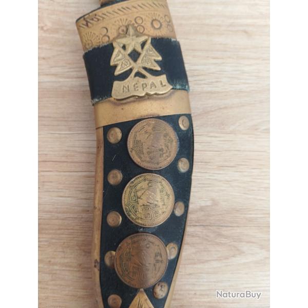 Kukri / Khukuri n�palais d�coratif ancien avec fourreau - NEPAL