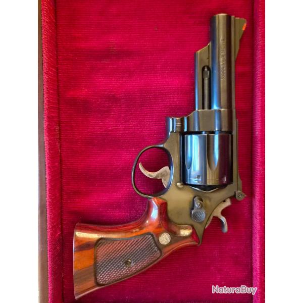 Smith et Wesson model 29-3 cal 44 Rem Mag 4''