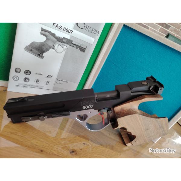 PISTOLET ISSF CHIAPPA FAS 6007 ergonomie et d�tente Match.