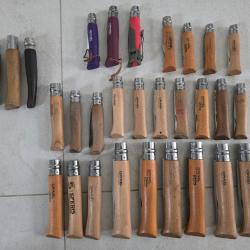 Lot de 29 couteaux opinel