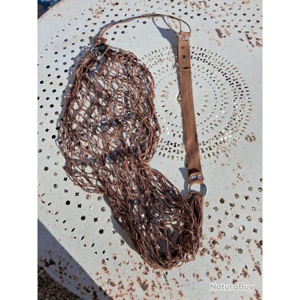 Gibeci�re filet ancienne avec sangle en toile