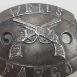 belle boucle de ceinture  WELLS FARGO