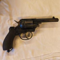 Revolver d'ordonnance belge elg mod&egrave;le 1882-W+F Cal 7,5 cat&eacute;gorie D superbe pi&egrave;ce