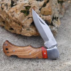 Couteau Style Buck Lockback | Lame Clip Point Acier Carbone 1055 | Manche 2 Bois Fab Artisanale
