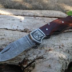 Couteau Lame Damas 128 Couches Style Buck 112 Manche Bois Rosewood Aigle Lockback Fabric Artisanale