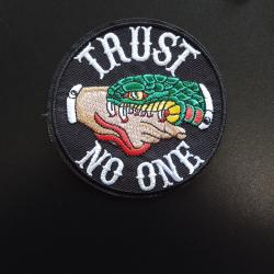 patch thermocollant Trust no one snake