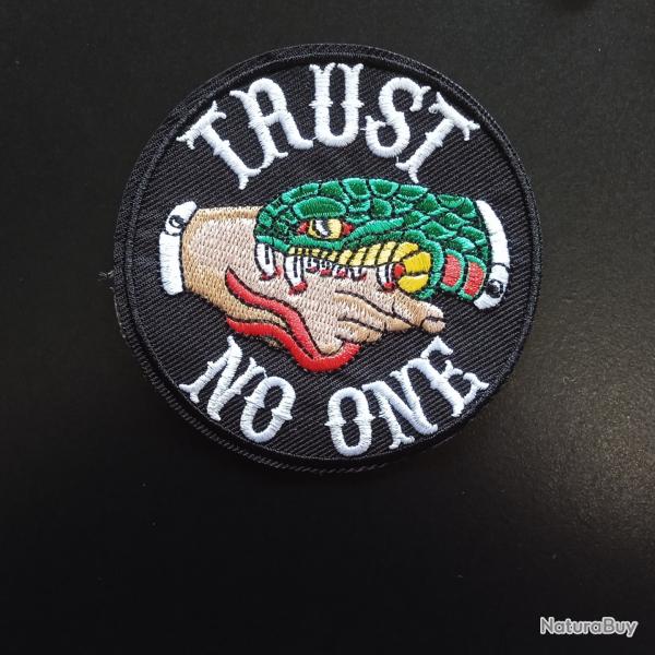 patch thermocollant Trust no one snake