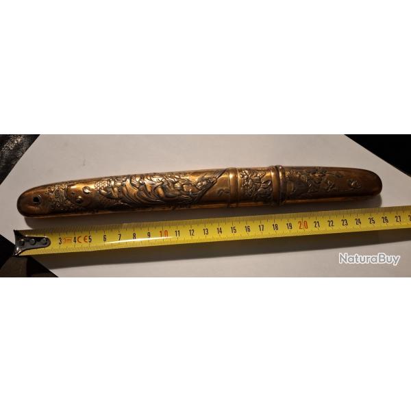 Superbe Tanto japonais de type Aikuchi �poque Meiji (XIXe) cuivre cisel�
