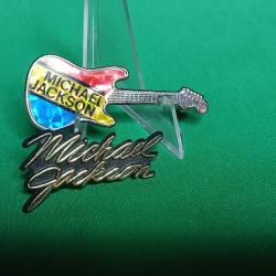 Ensemble de deux pin's de collection vintage &agrave; l'effigie de Michael Jackson 1980