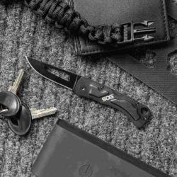 Couteau SOG Centi II Lame Acier 3Cr13 Manche Acier Inox Noir Lockback SOGCE1012CP