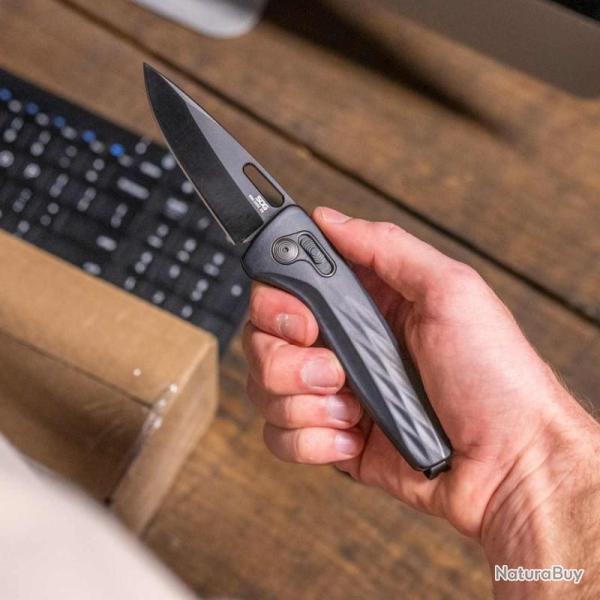 Couteau SOG One-Zero XR Lame Acier S35VN Manche Aluminium Noir XR Lock SOG12730357