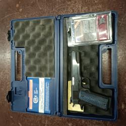 Pistolet colt 45 government