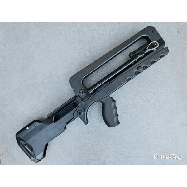 Lot complet Famas F1
