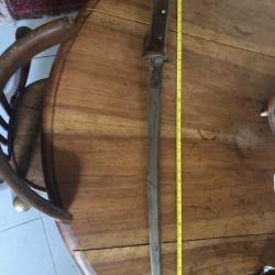 Sabre asiatique sur base de lame japonaise de prise ww 2