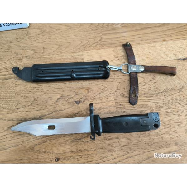 Ba�onnette AKM type 2 model 74 noir et cuir, mono matricule