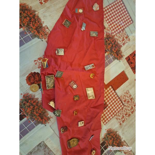 Foulard jeunesse communiste