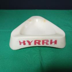 Ancien cendrier publicitaire triangulaire en opaline  Byrrh,  1950-1960