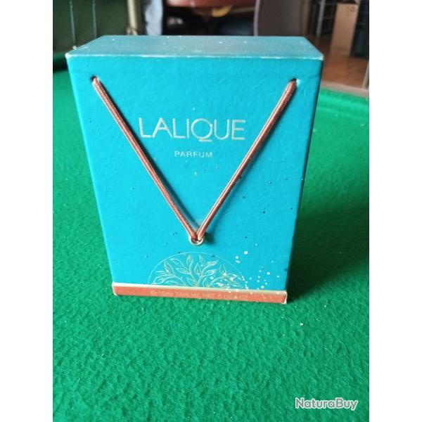 Flacon parfum Lalique France mod�le ch�vrefeuille